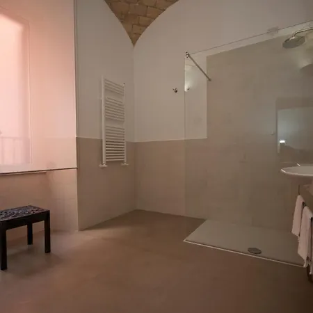 La Finestra Sul Colosseo Bed & Breakfast Rome